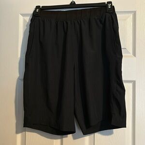 Apana men’s black 9.5” inseam athletic shorts size medium